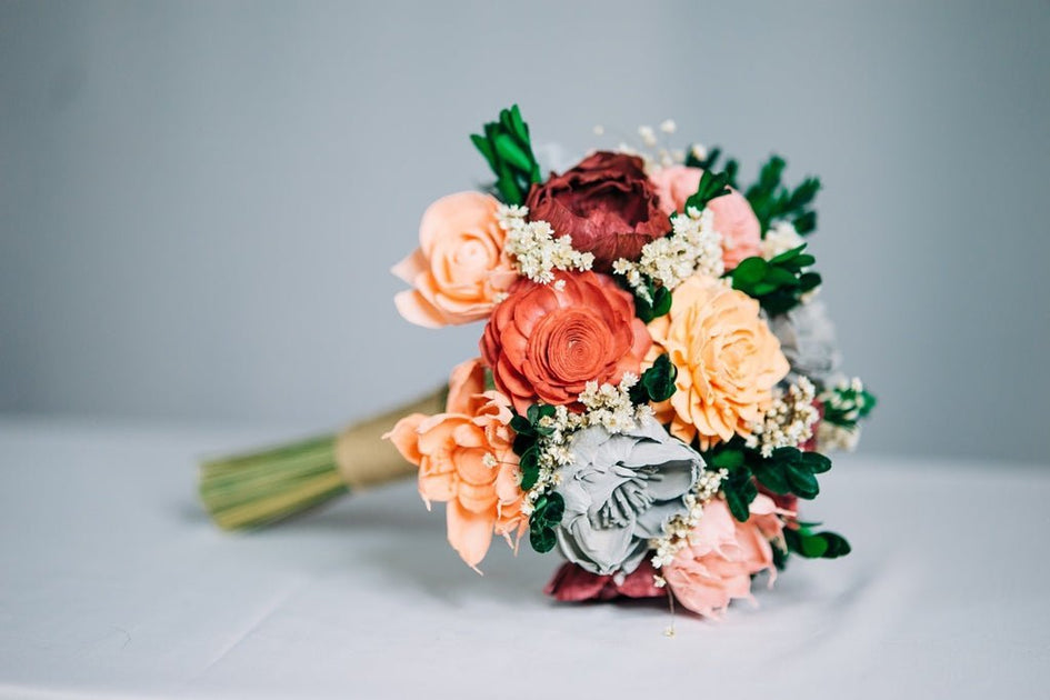 how-to-make-a-round-bouquet- 