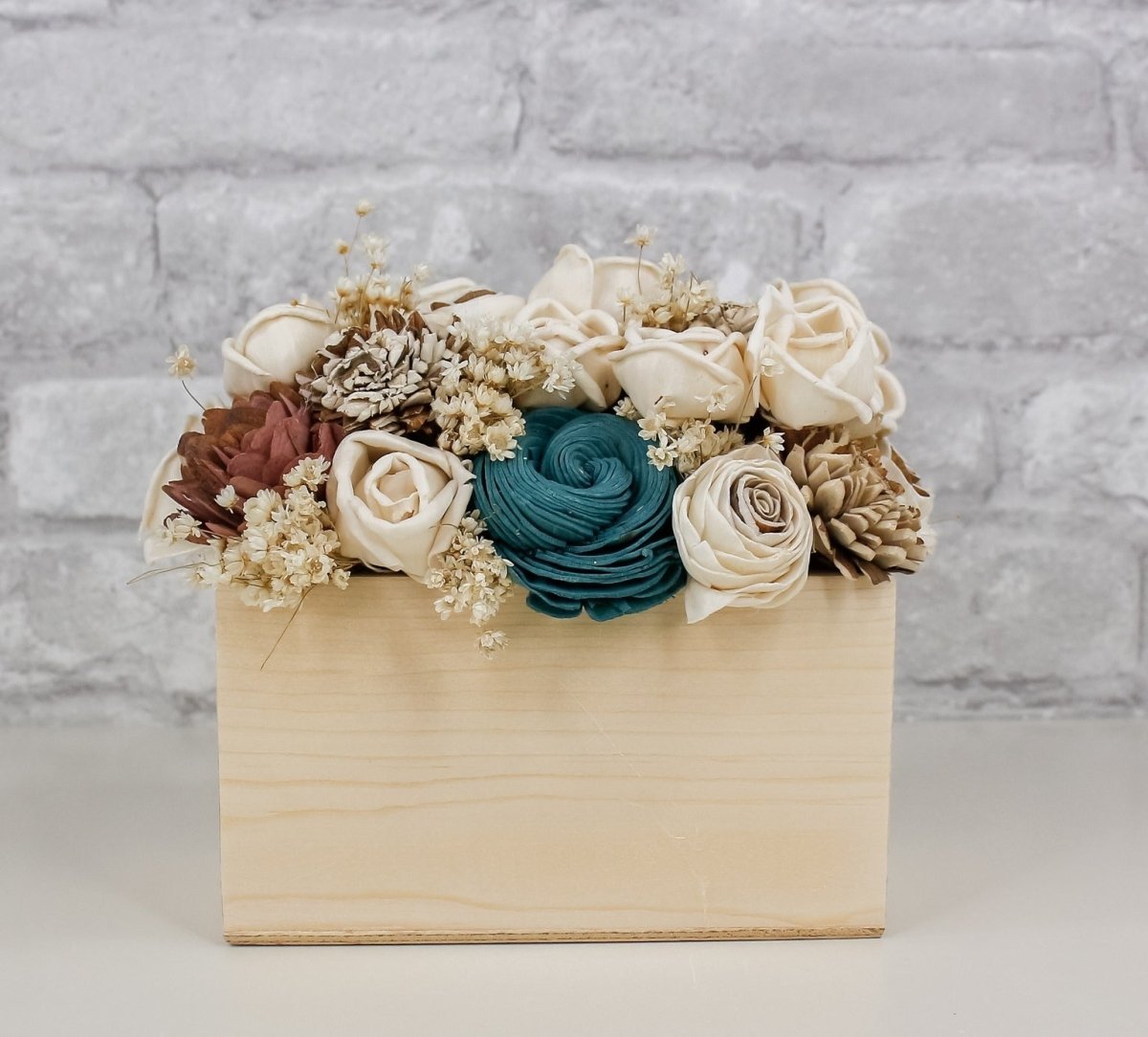 What Are the Best Artificial Flowers to Use in Decorative Arrangements? - Sola Wood Flowers
