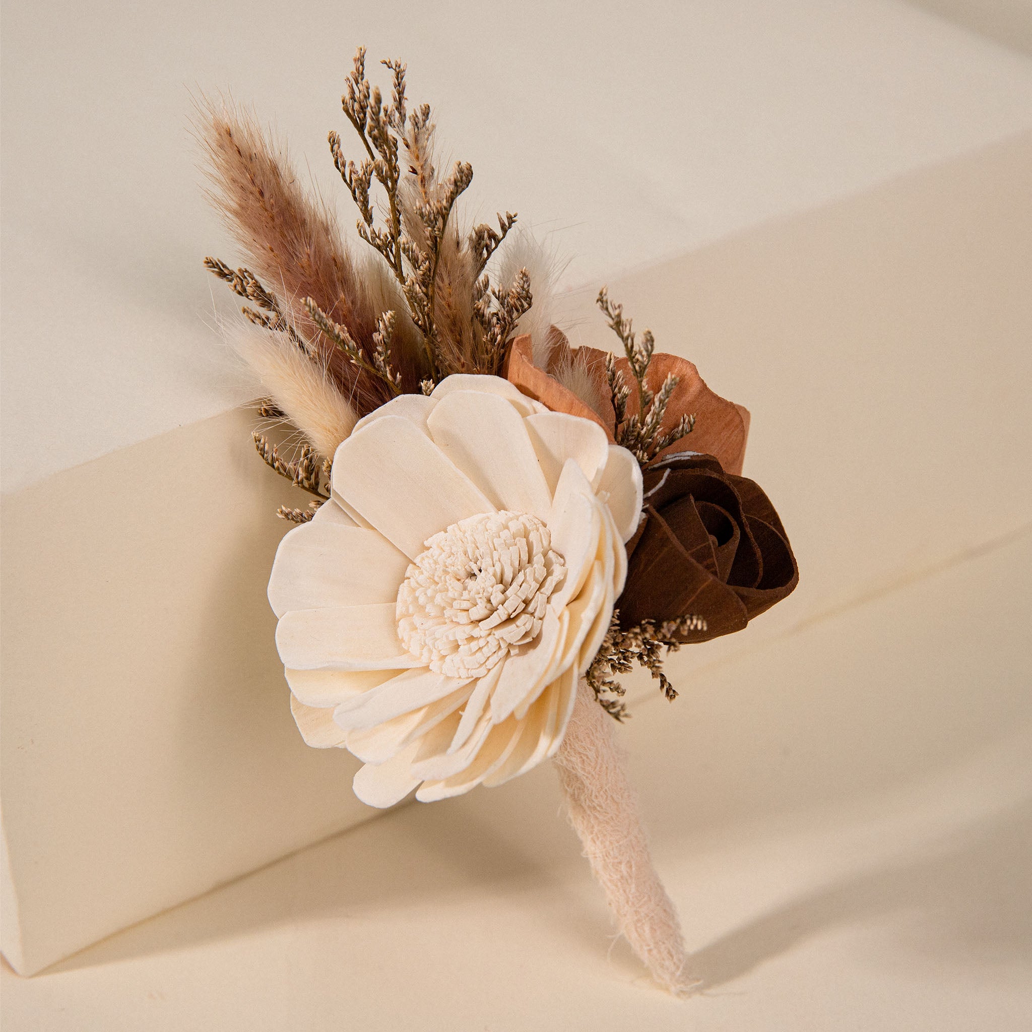 AMBER-Boutonniere-1.jpg?crop=