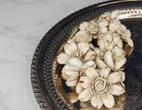 1.5" Distressed Daisy (10 Pack) - Sola Wood Flowers