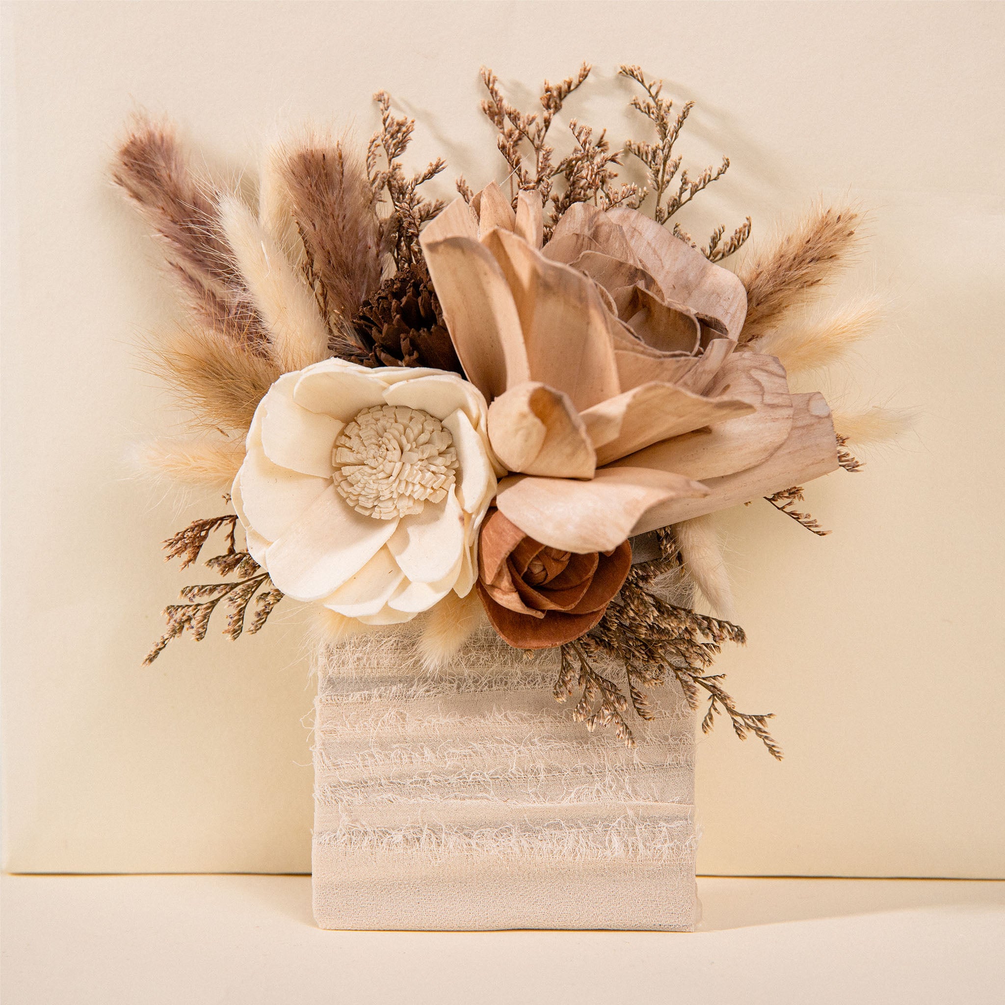Luxe Amber Groom's Pocket Boutonniere – Sola-Flowers