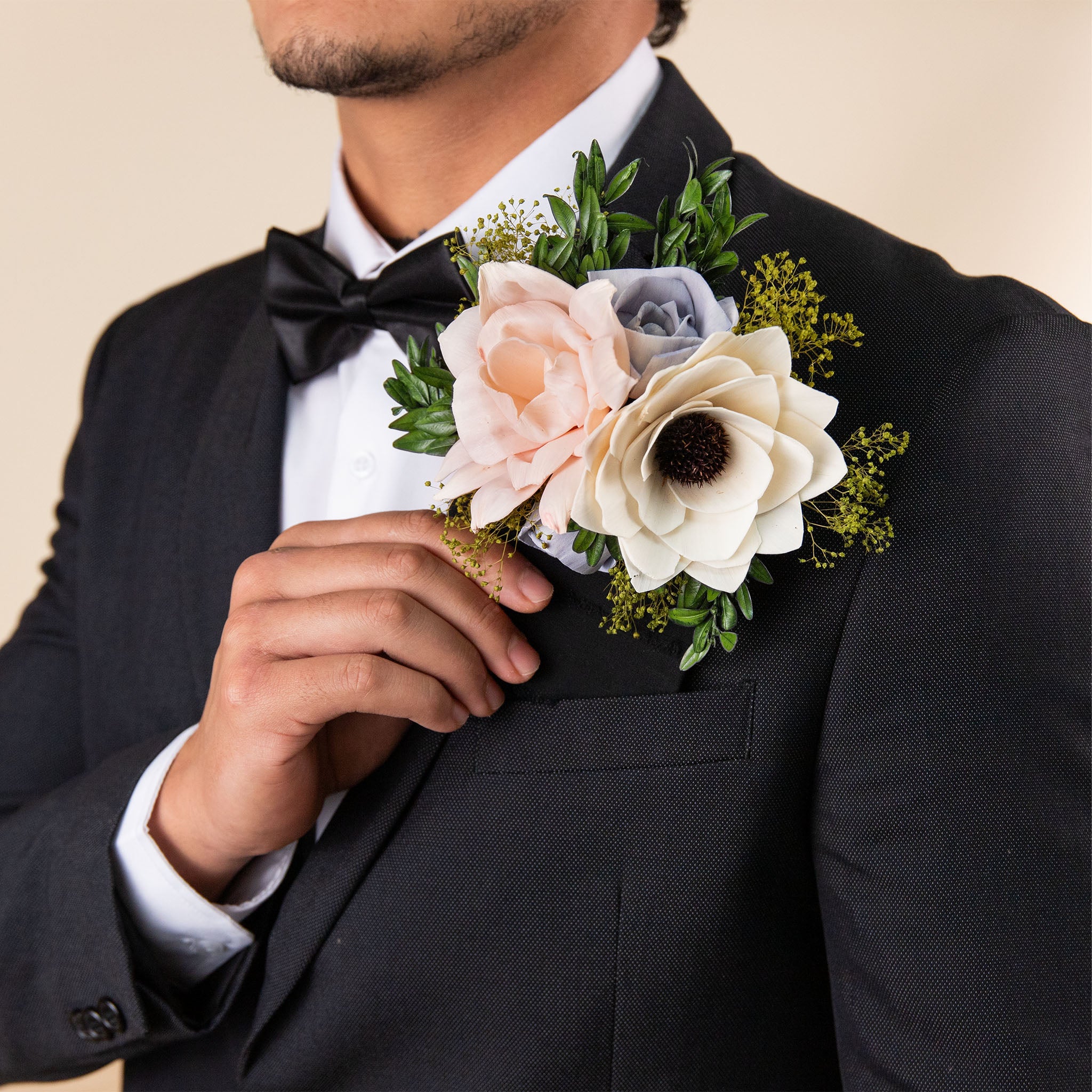 Luxe Bloom Groom's Pocket Boutonniere – Sola Wood Flowers
