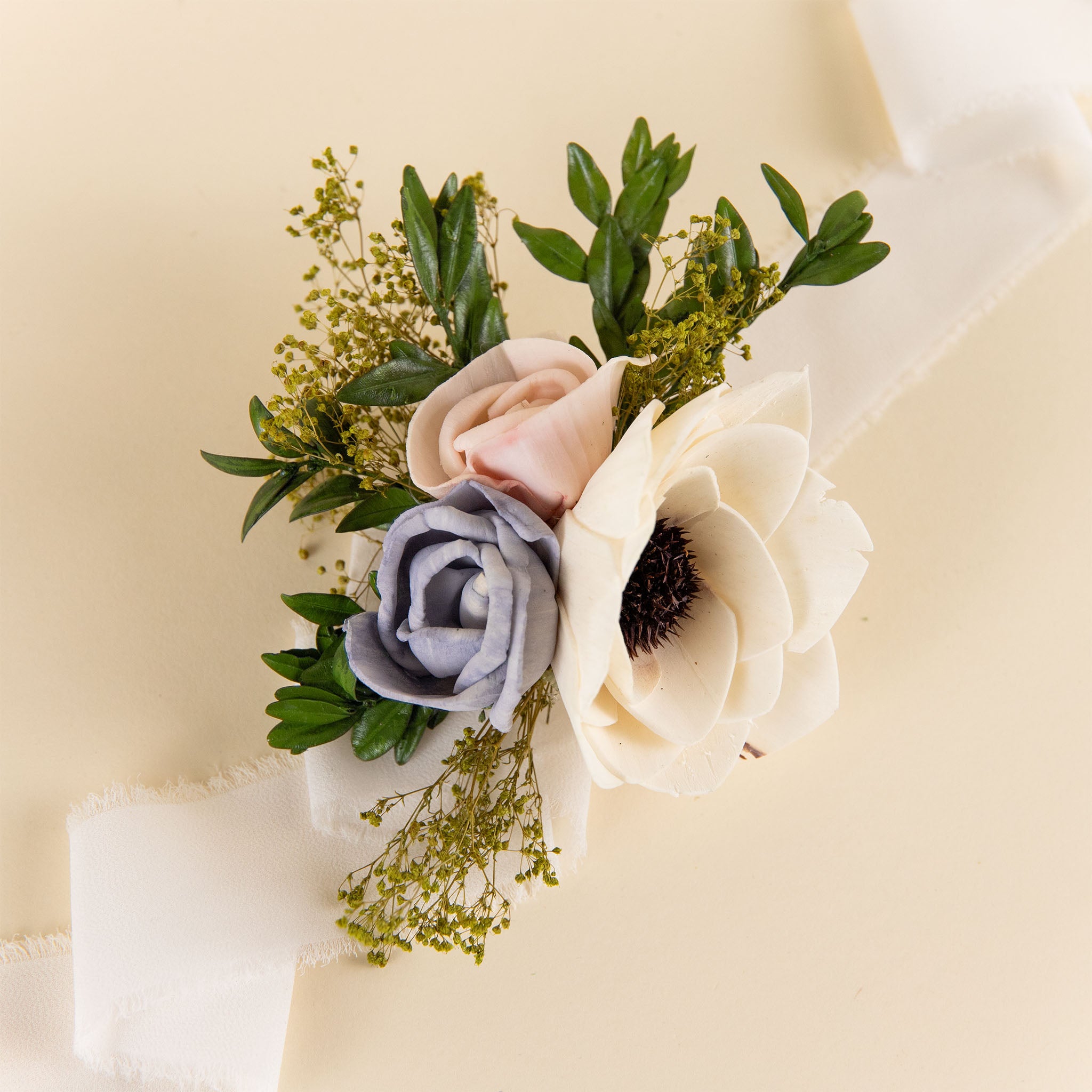 Luxe Bloom Simple Corsage Sola Wood Flowers Luxe Bloom Simple Corsage Sola Wood Flowers