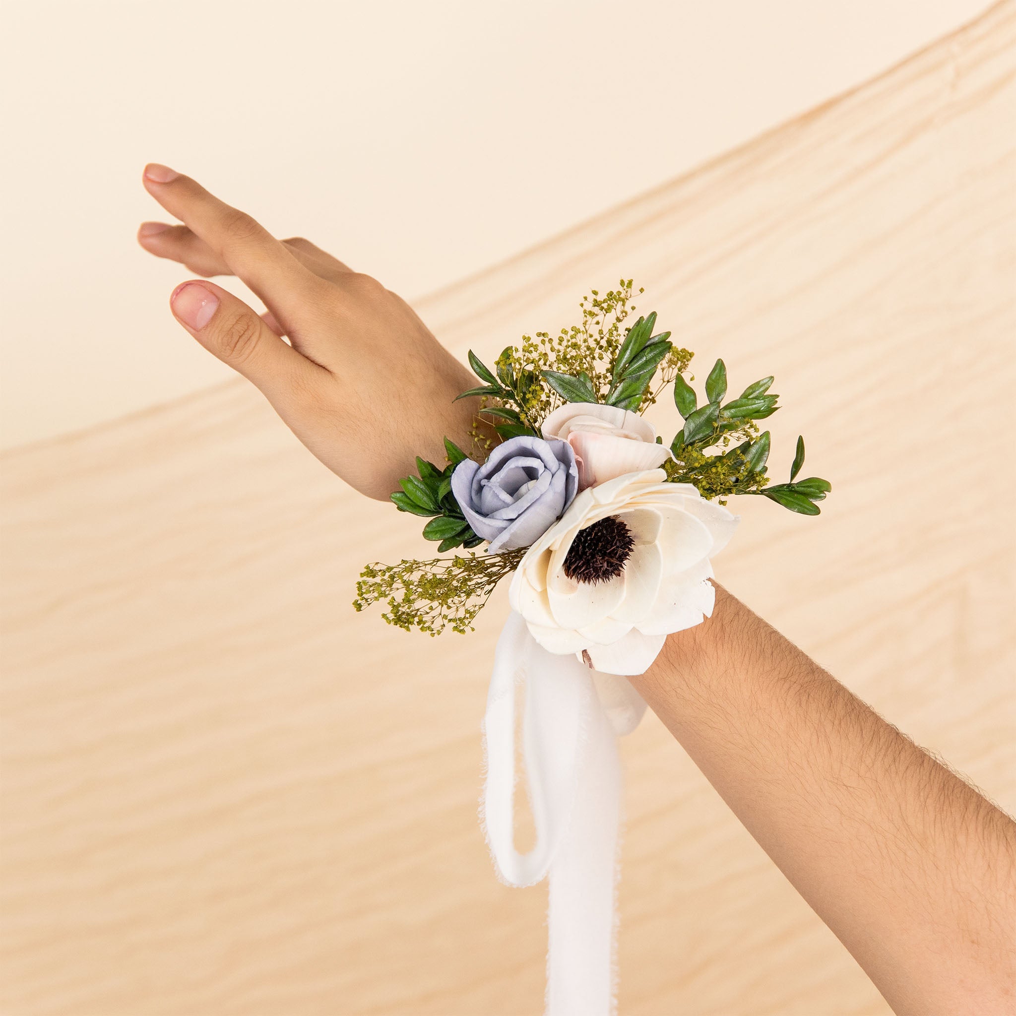 Luxe Bloom Simple Corsage Luxe Bloom Simple Corsage