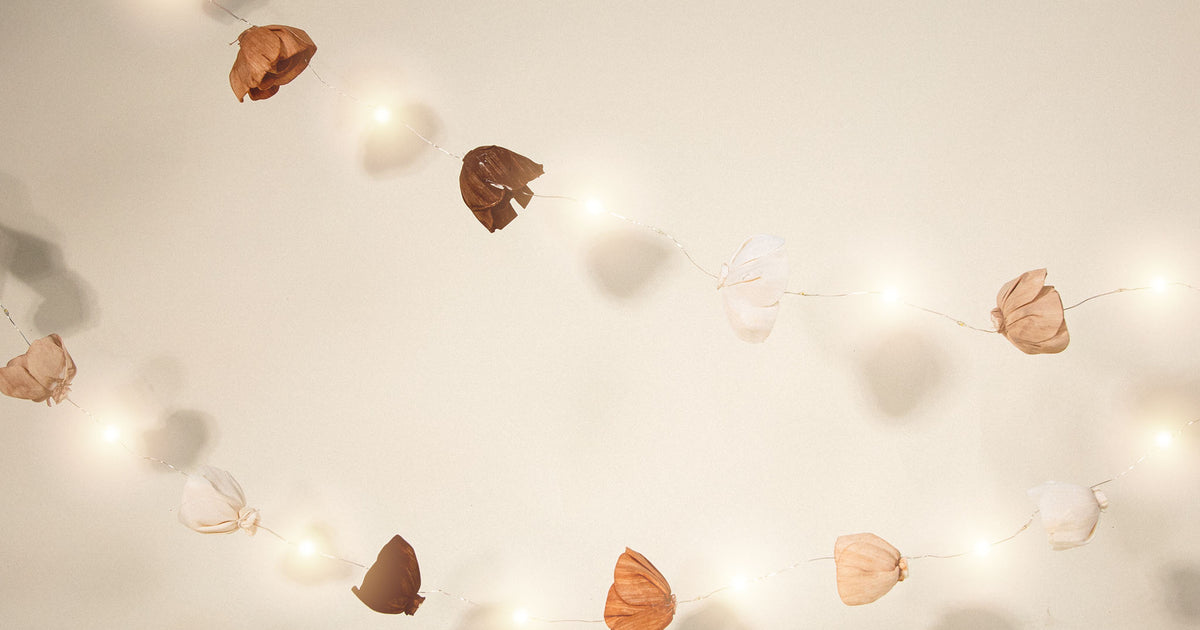 DIY Fall Lights – Sola Wood Flowers