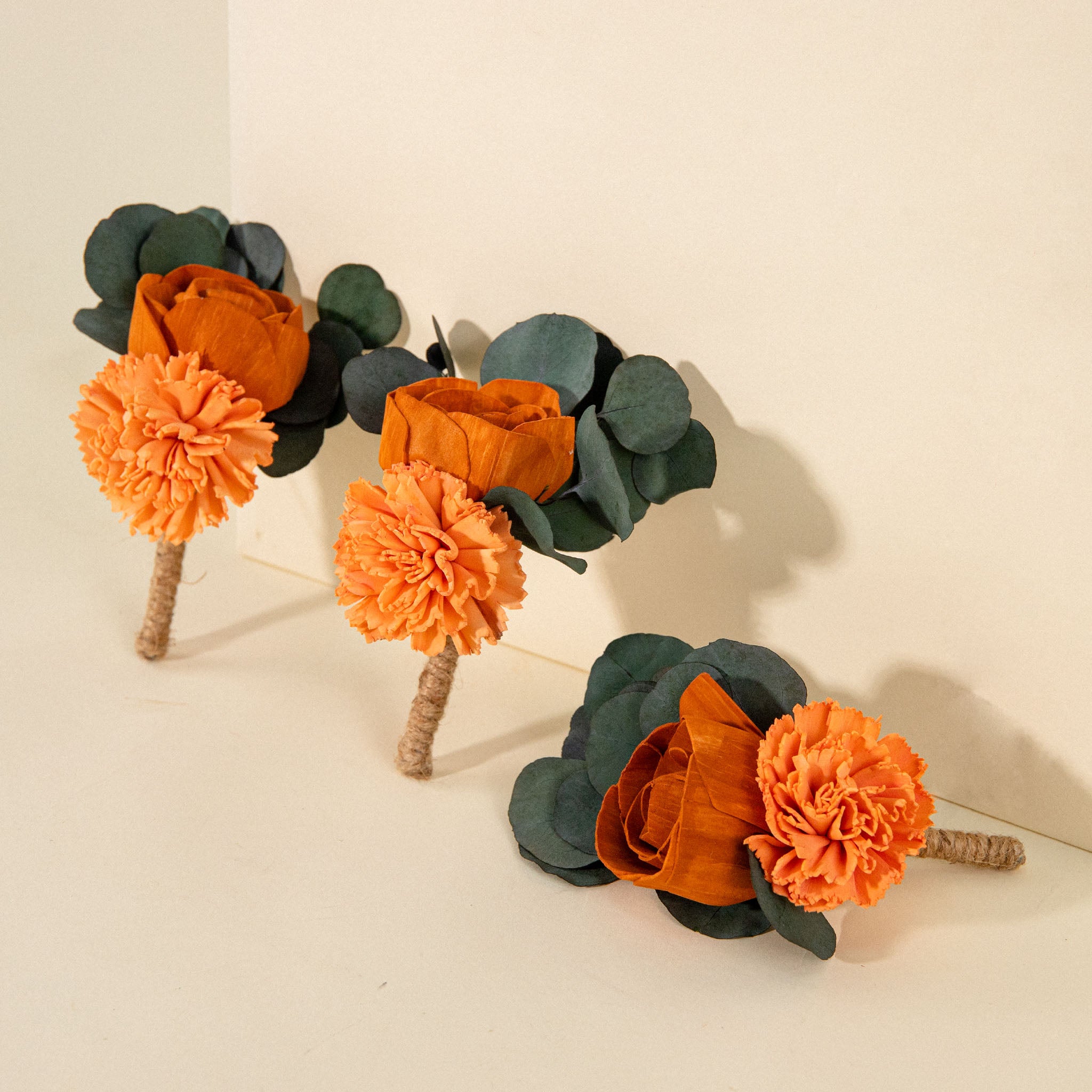 Free Spirit Boutonniere (Set of 3) – Sola Wood Flowers