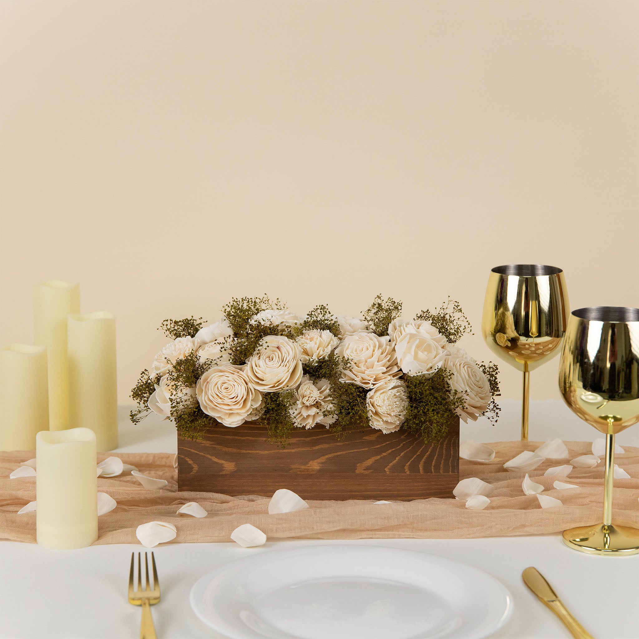 Perfect Simplicity Wedding Centerpiece – Sola Wood Flowers