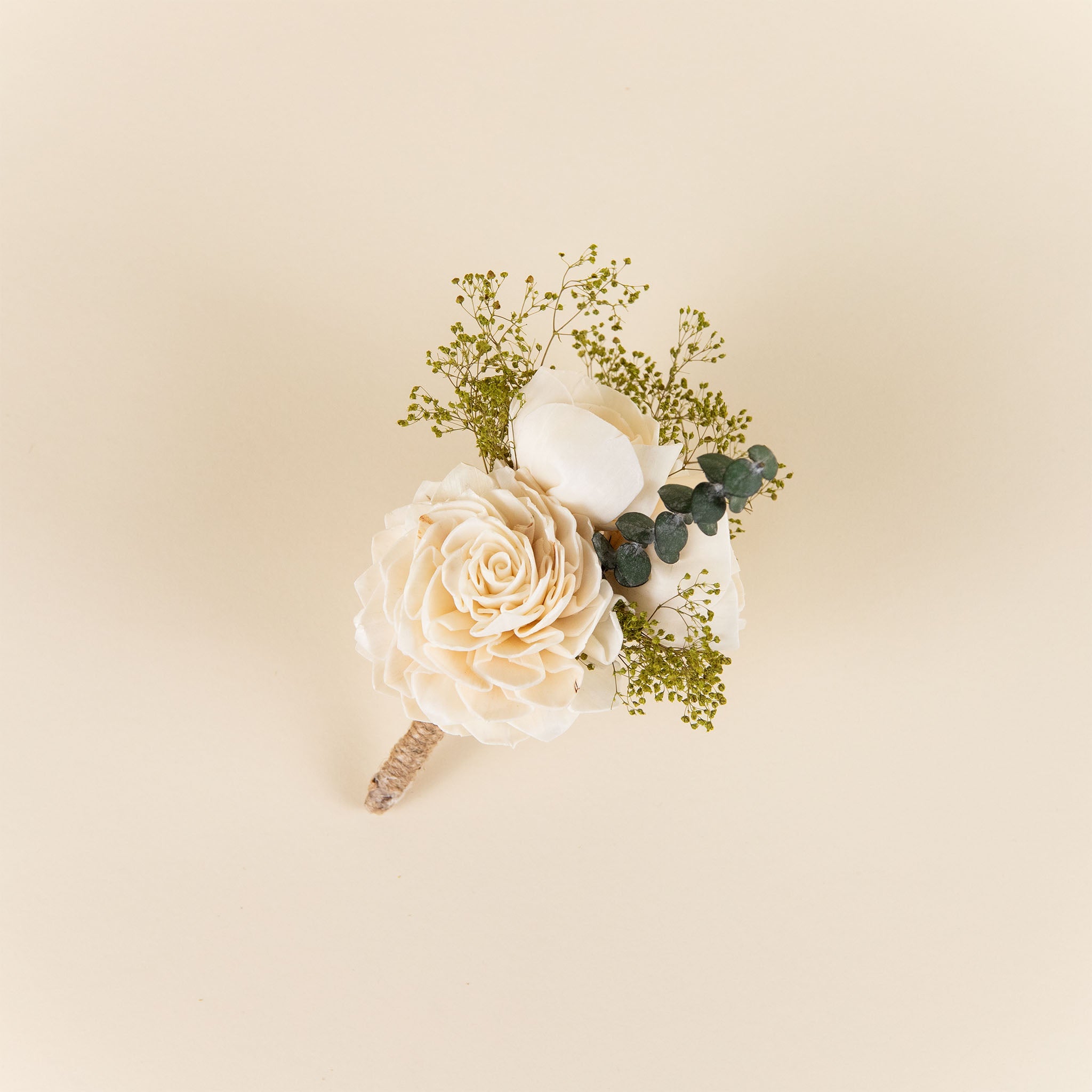 Perfect Simplicity Groom's Boutonniere – Sola Wood Flowers