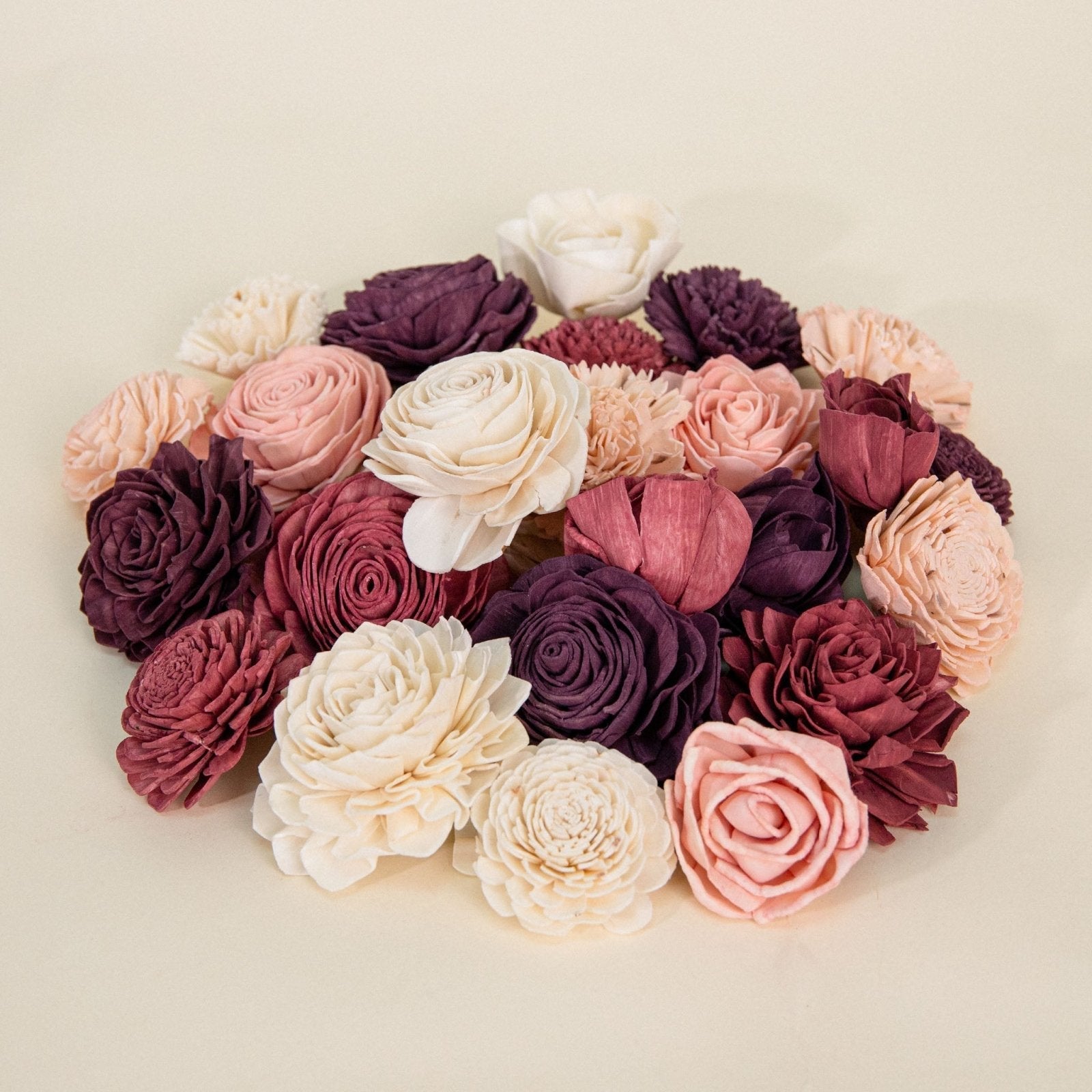 Love Story Dyed Assortment 25 Pack - No Bark – Sola-Flowers